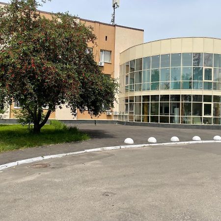 Dinamo Hotel Kharkiv Bagian luar foto