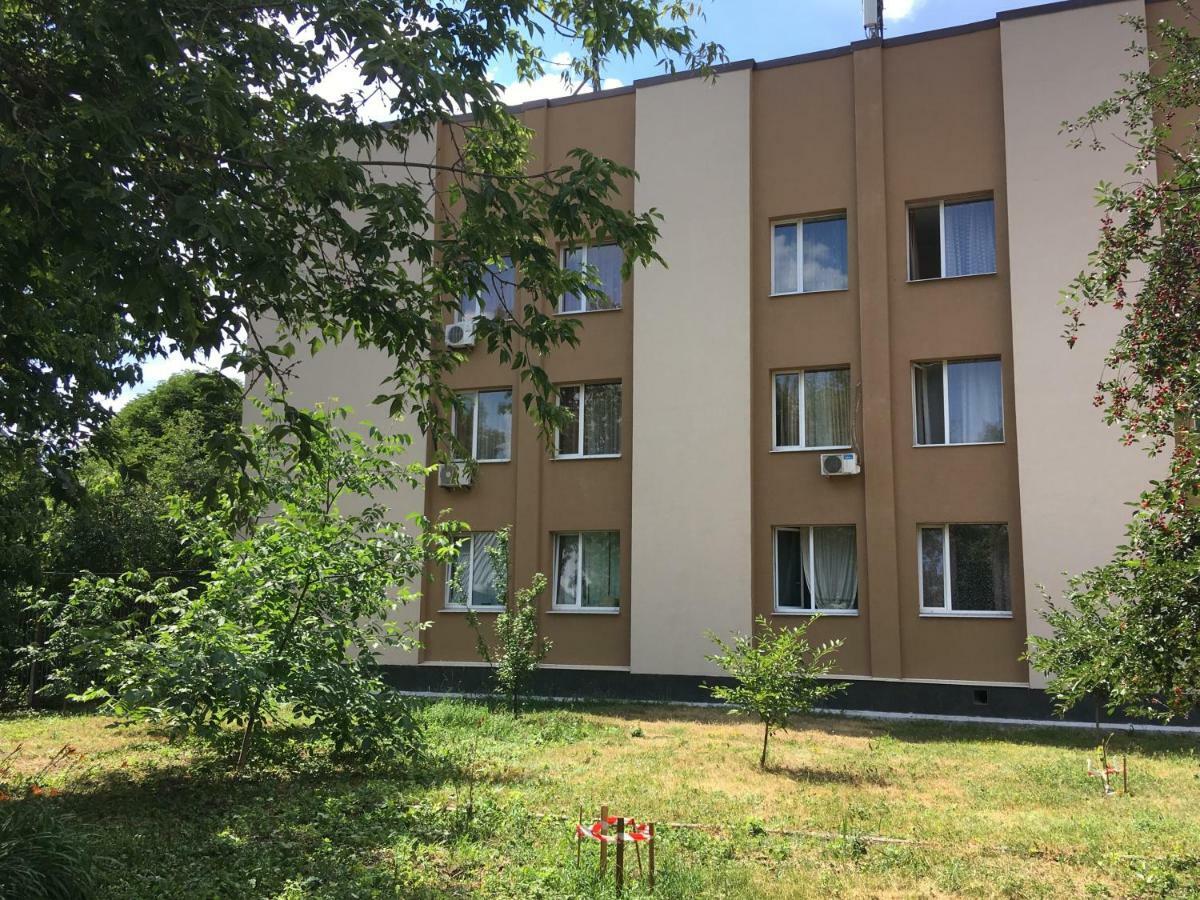 Dinamo Hotel Kharkiv Bagian luar foto